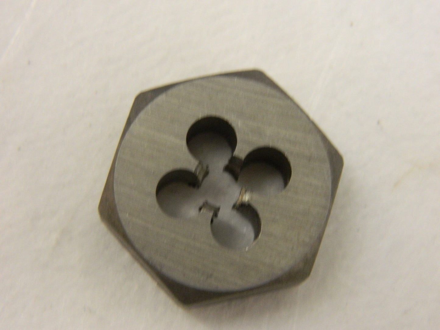 TITAN USA Round Die: 1/4-2, 1" OD, High Speed Steel TE80127