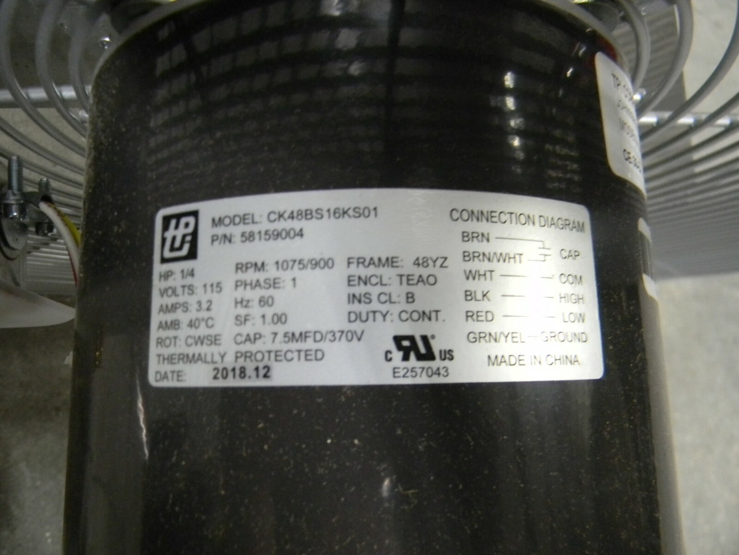 TPI 30" Commercial Direct Drive Exhaust Fan 2-Speed 1/4 HP 120v CE 30-DS Da