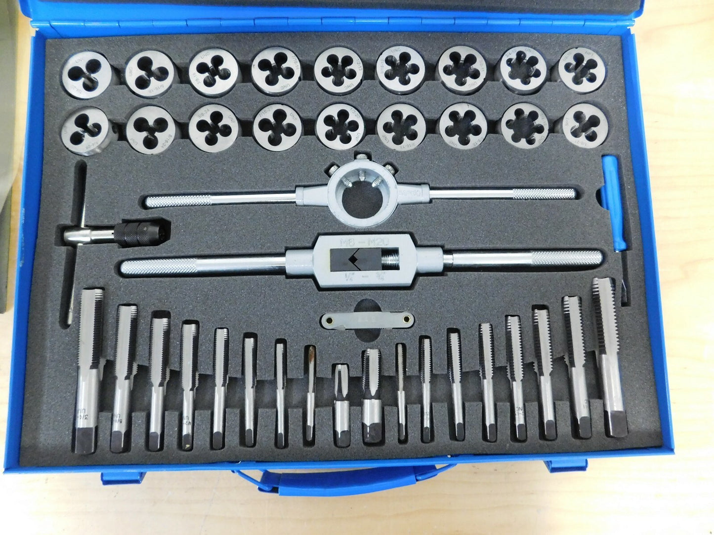 Interstate 1/8-27 to 3/4-16 Tap, 1/4-20 to 3/4-16 Die, tap and die set  63328264