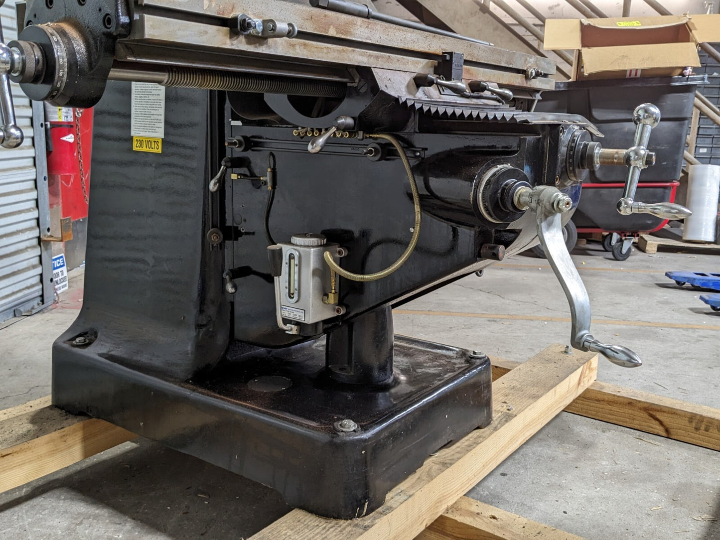 Vectrax 9 x 48 Milling Machine  3HP 230/460v  Variable Speed   Newall X/Y DRO