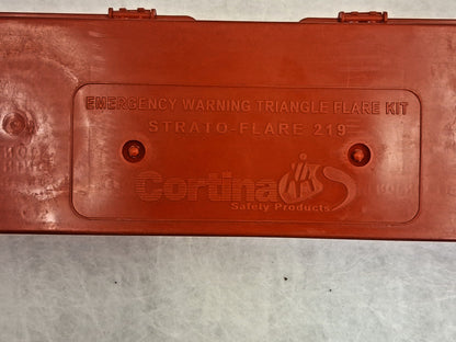 Accuformnmc Emergency Warning Triangle Saftey Kit 3Pcs EWT1