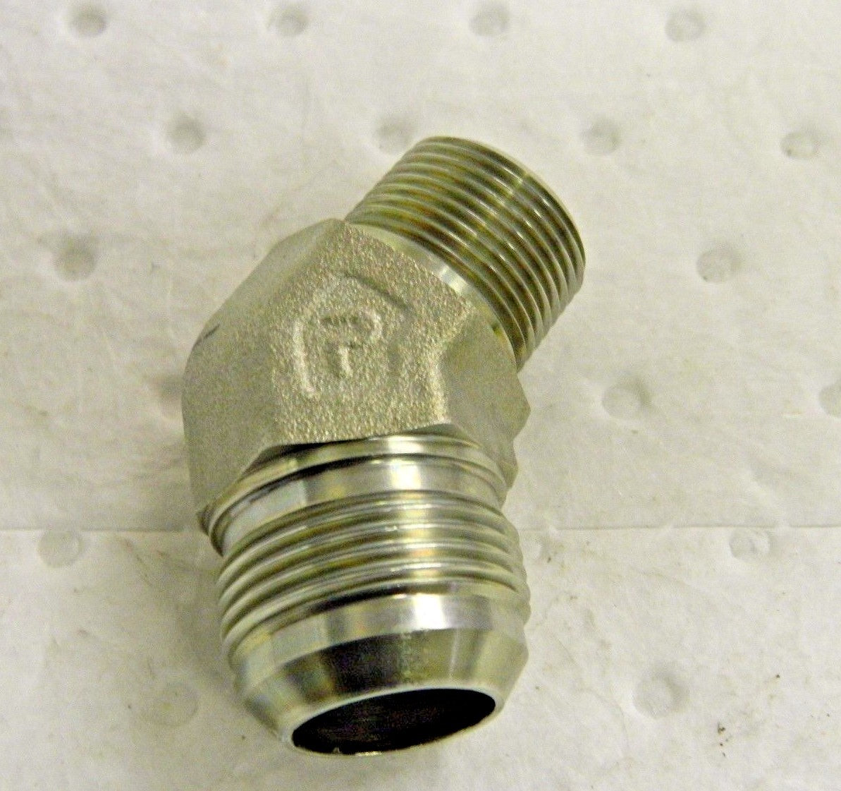 Parker Steel Flared Tube Elbow Adapter 1" Tube 45° Qty. 3 16 VTX-S