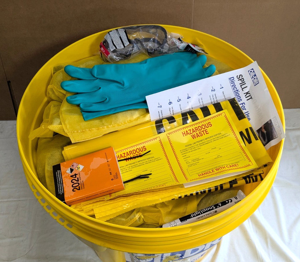 OIL-DRI Spill Kit for Chemical & Hazardous Materials  20 Gal Capacity  L90894