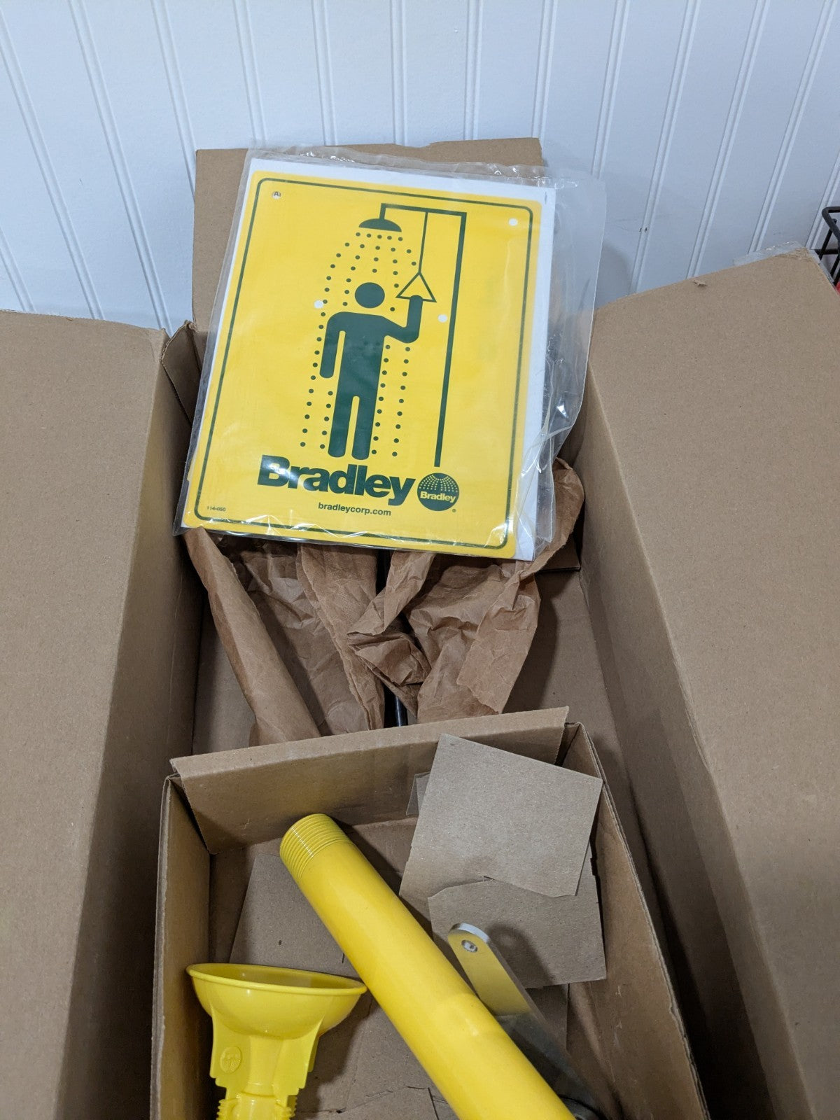 Bradley Horizontal Drench Shower w/Plastic Showerhead 1" NPT S19-120