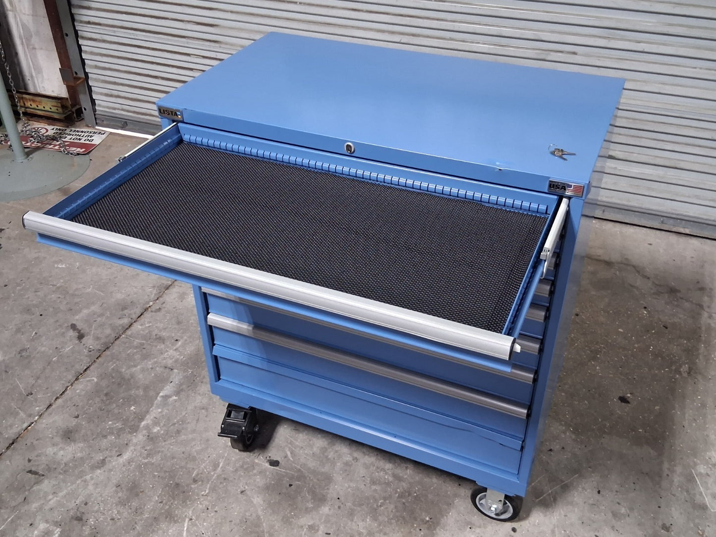 Lista Mobile Modular Storage Cabinet 9 Drawer 47 x 40 x 22 Scratch N Dent