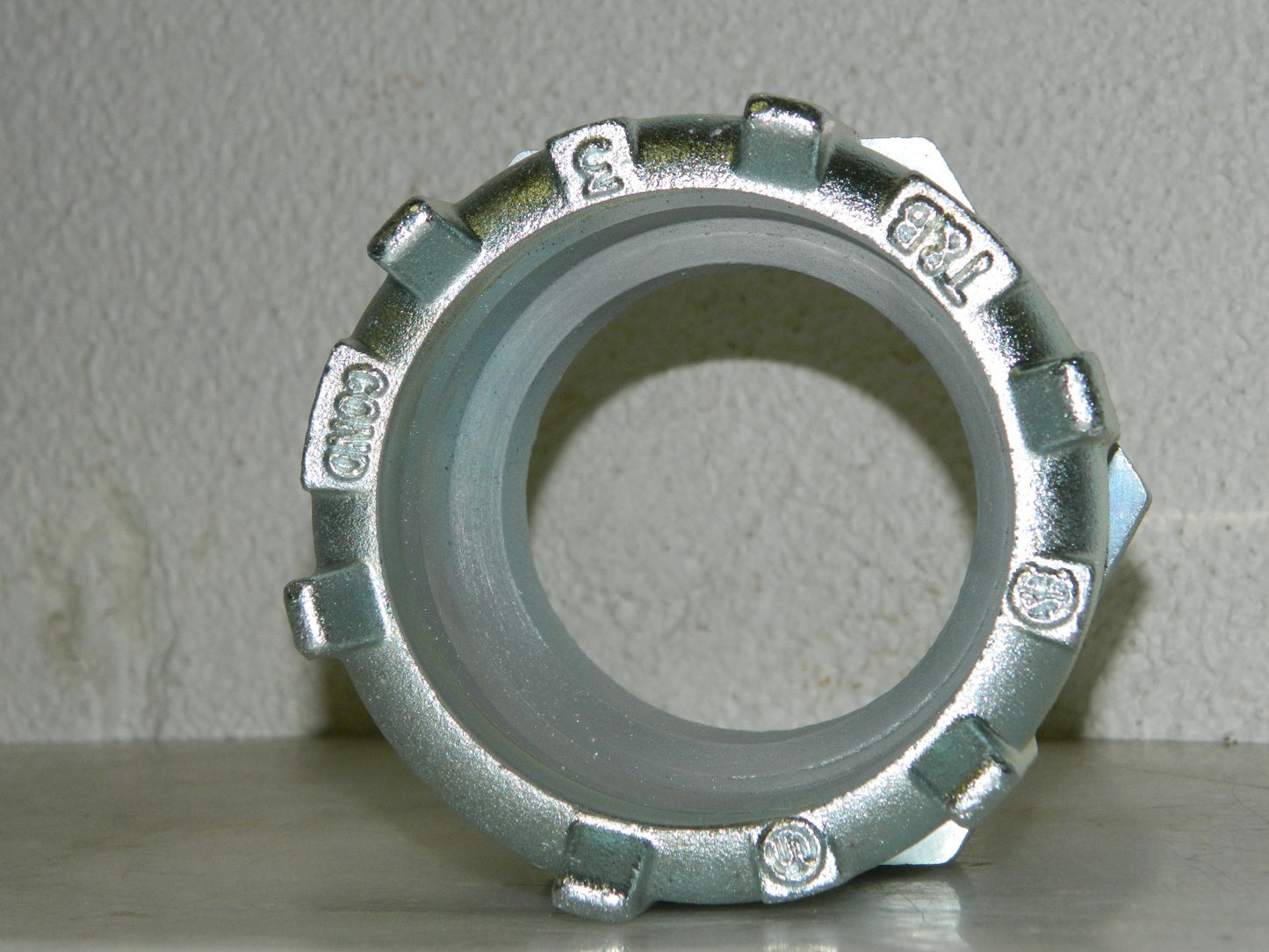 Thomas &amp; Betts Straight Compression (IMC) Connector 3" Trade 8821