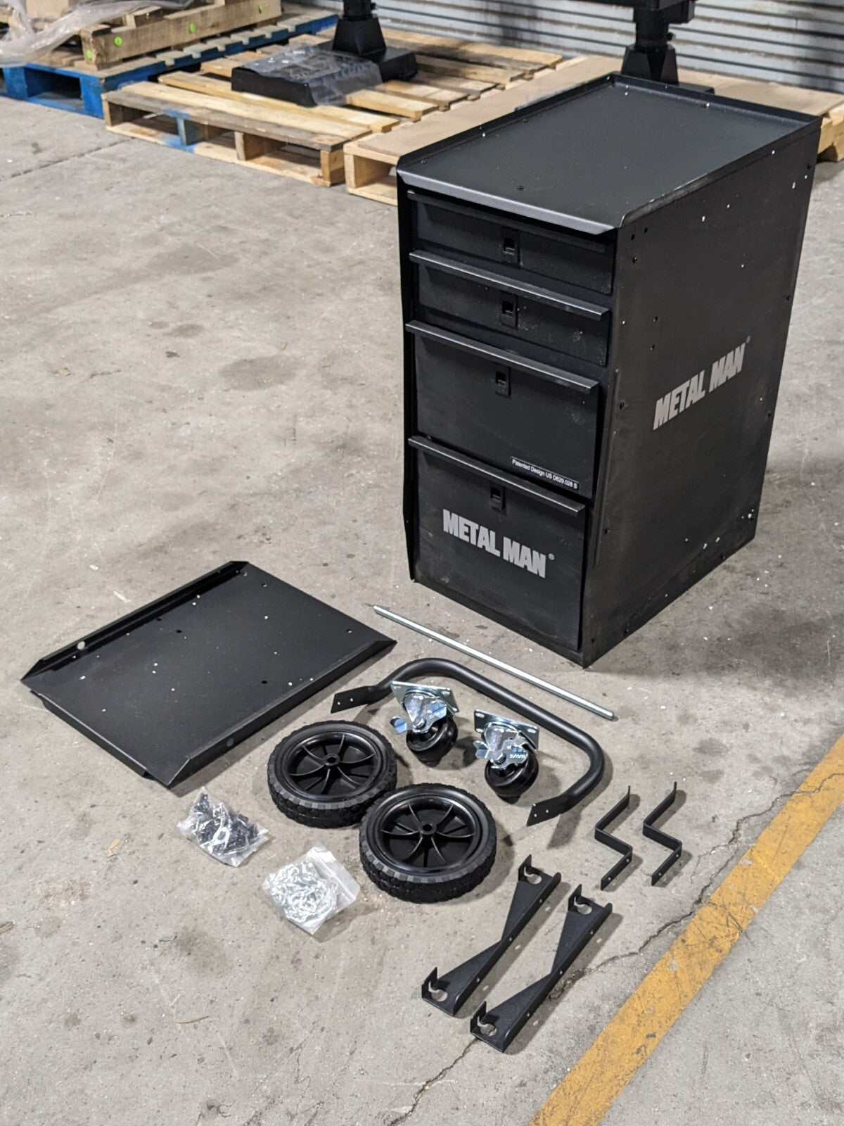 Metal Man Deluxe Welding Tool Box Storage Cabinet 4 Drawer DWC1 Scratch N Dent
