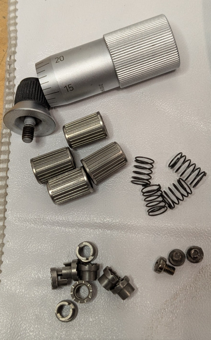 Fowler 12 Piece Outside Micrometer Set 0 - 12" Range 52-215-012-1 PARTS/REPAIR