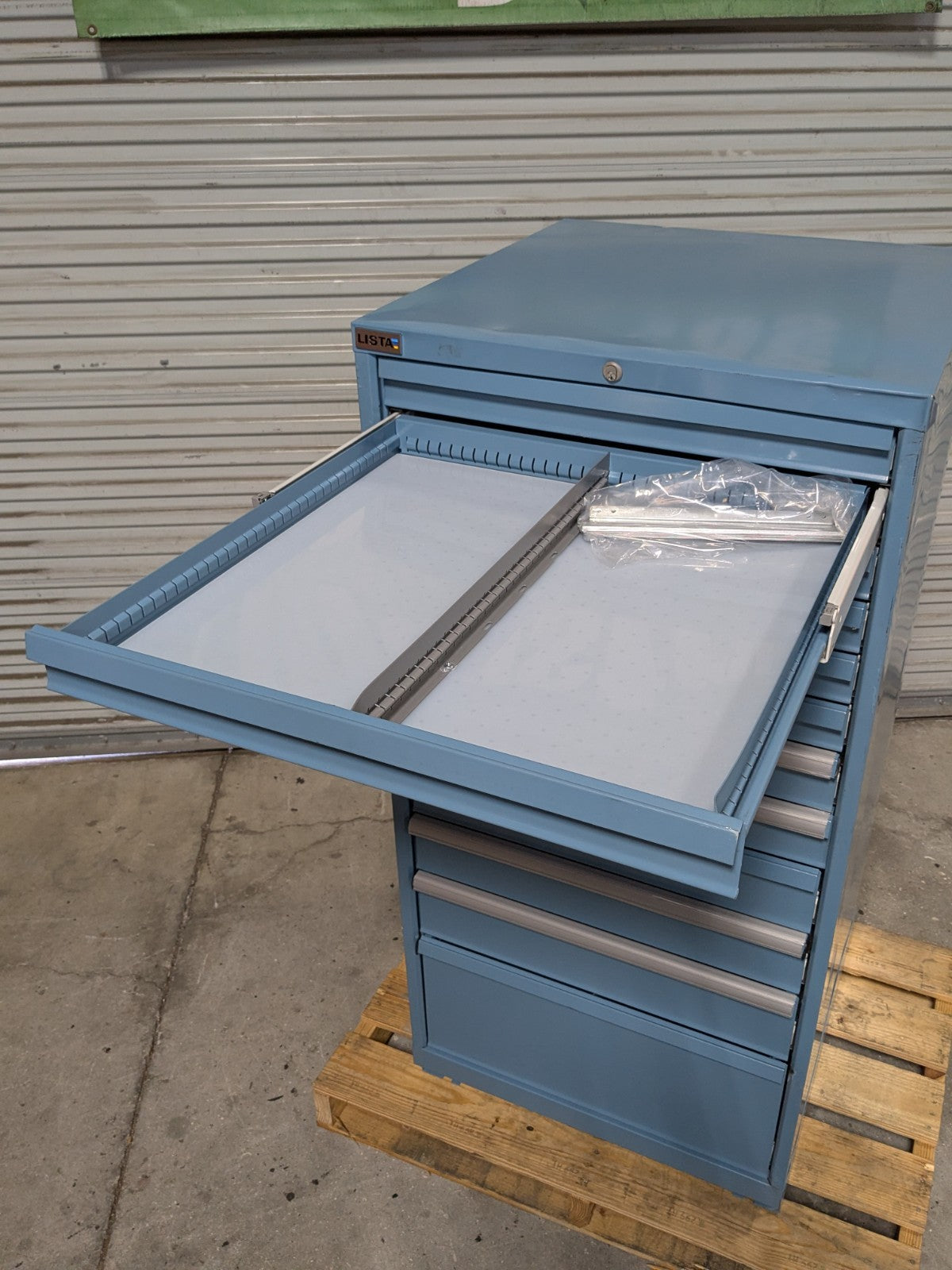 Lista Modular Storage Cabinet Tool Box 12 Drawer 59 x 28 x 28 Scratch N Dent
