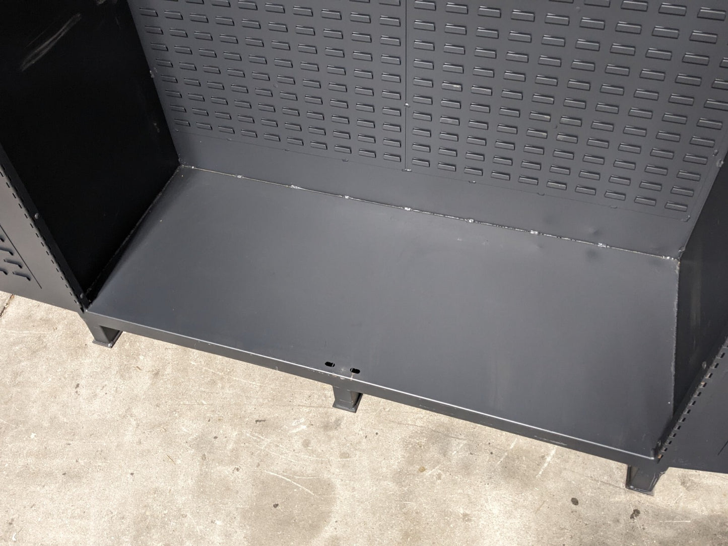 Valley Craft Heavy Duty Welded Storage Cabinet w/ Bins F87953A7 Scratch N Dent