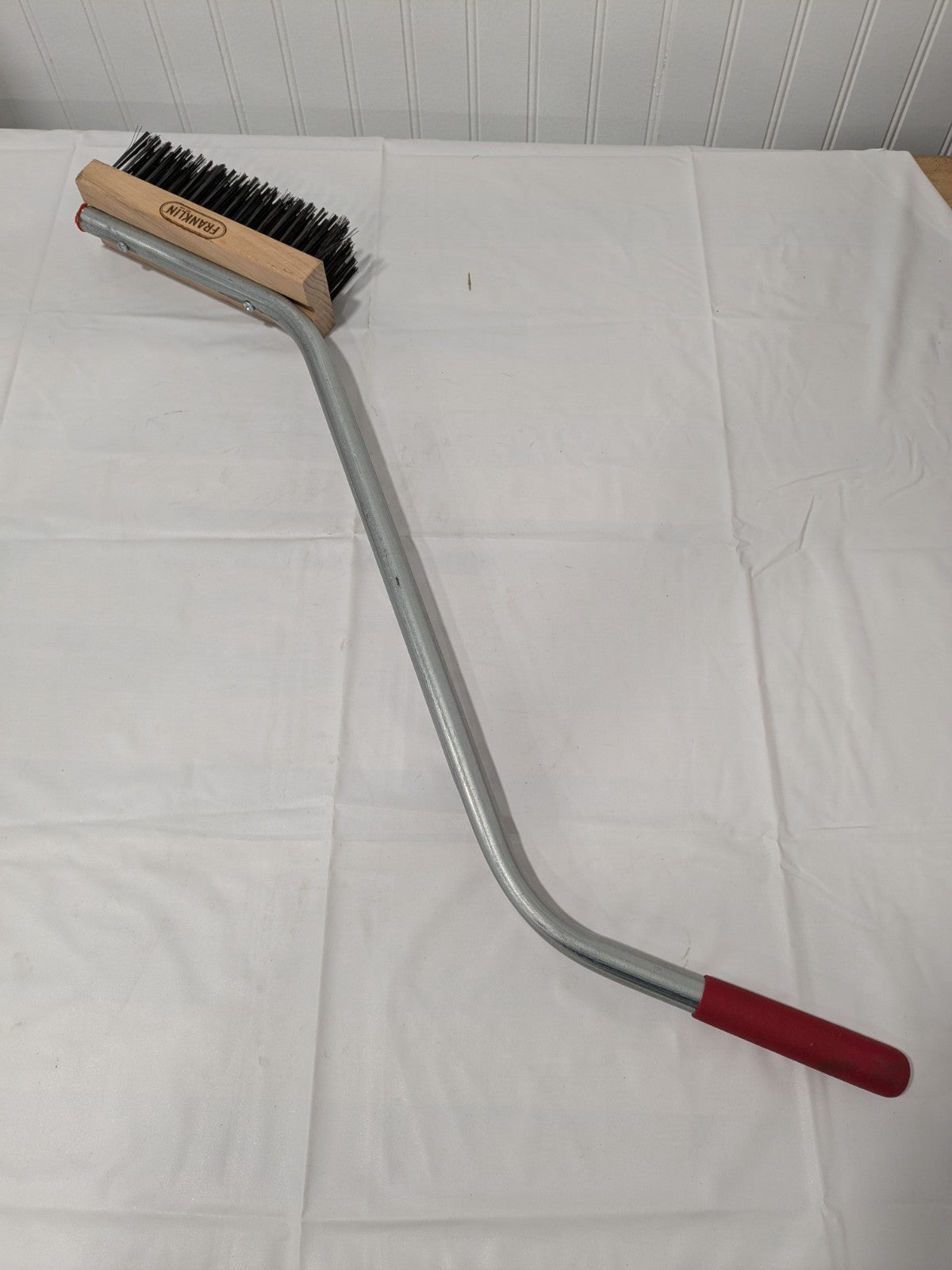 Franklin Medium Bristle Broiler/Grill Brush with Handle 1331174