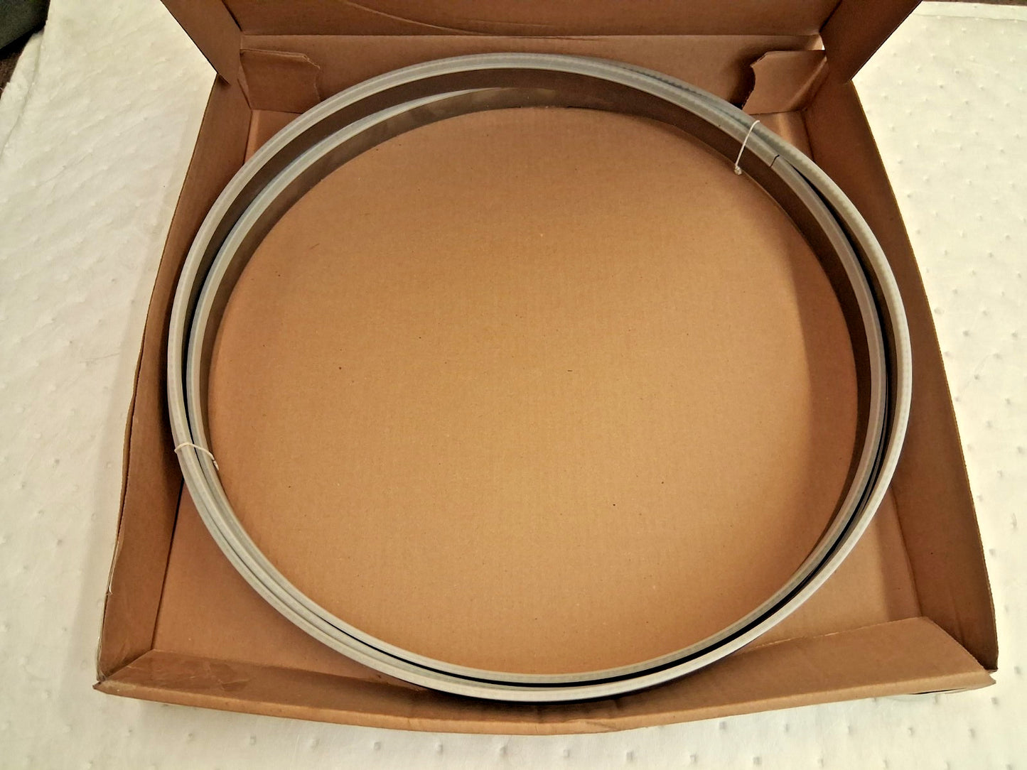 Lenox Welded Bandsaw Blade 15ft 4" L x 1-1/4" W x 4-6 TPI 94284QPB154675