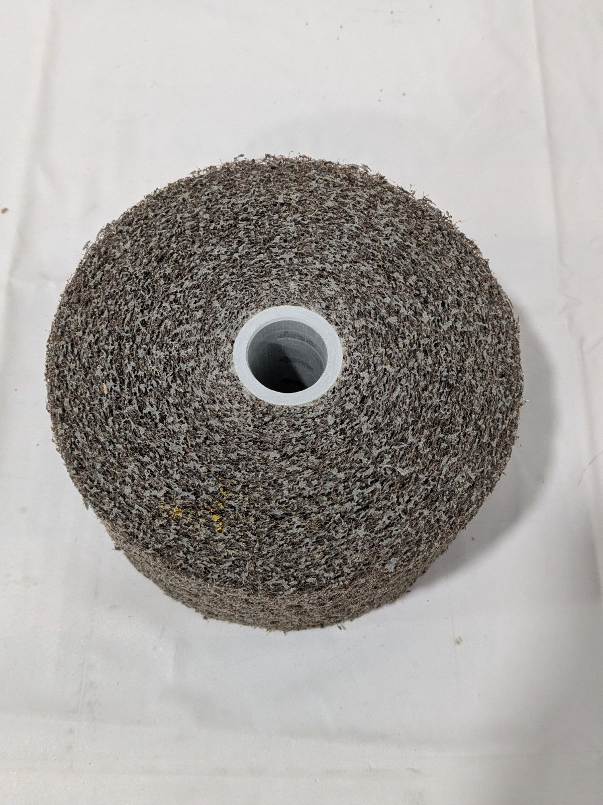 3M Deburring Wheel: 6" X 3" X 1", Density 2, Silicon Carbide 7000148248