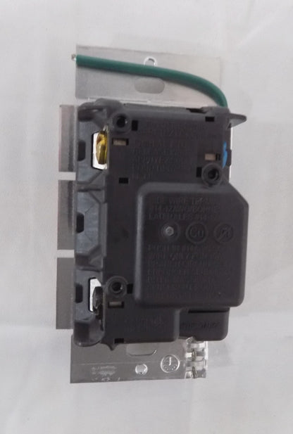 Lutron Maestro Multi Location Incandescent/Halogen Digital Fade Dimmer