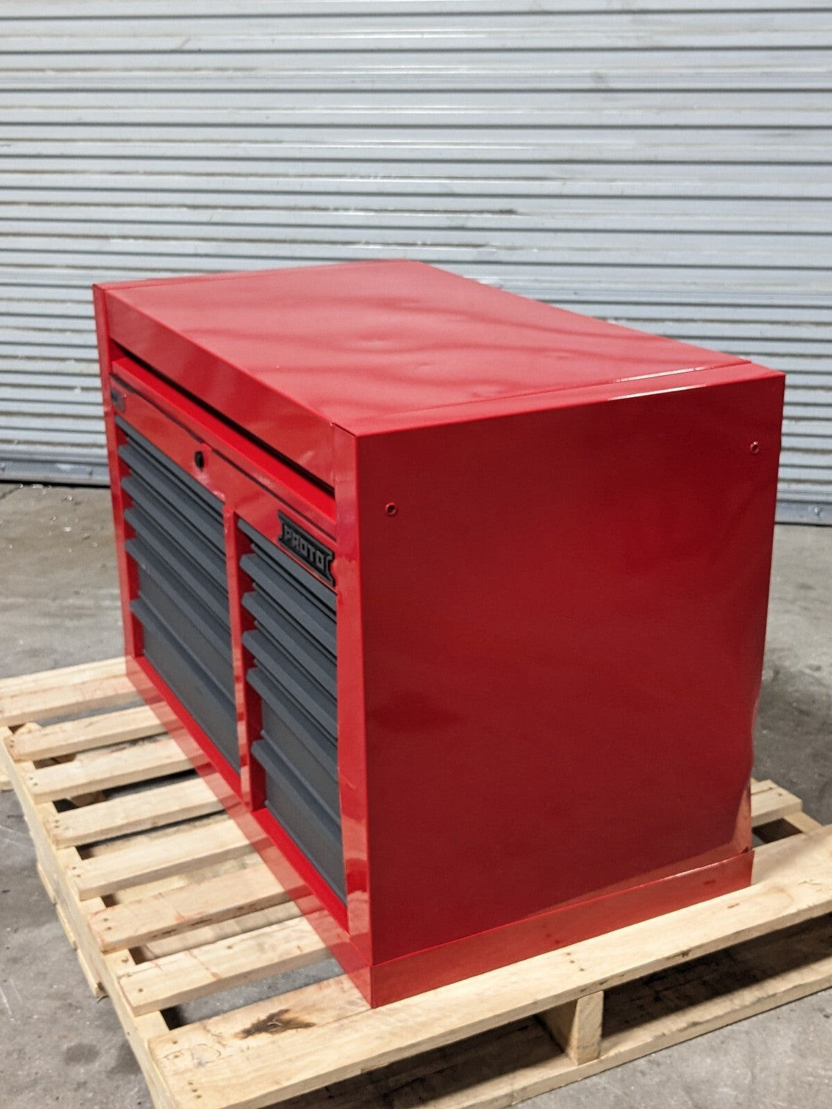 Proto Red Steel Top Chest Tool Box 12 Drawer 41 x 22 x 27 Scratch N Dent