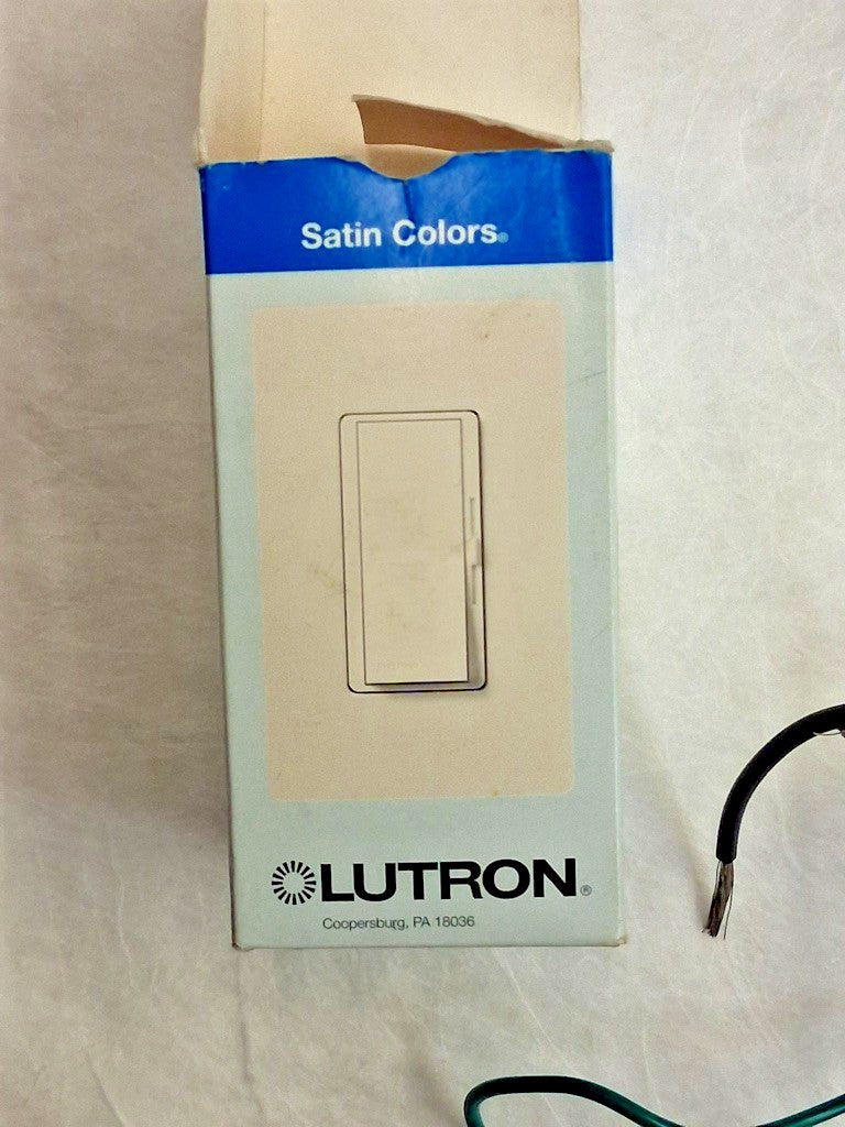 Lutron Diva Single Pole Incandescent Preset Dimmer with Locator Light DV-10P