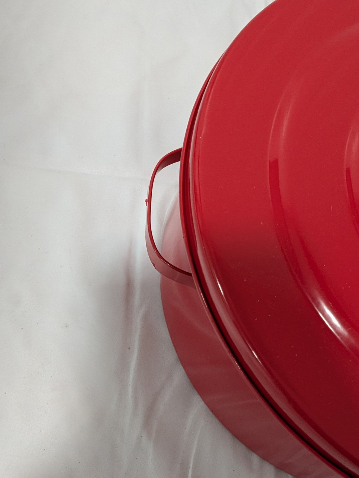 Eagle 2 Quart Capacity, Coated Steel, Red Bench Can B602 SMALL DENTS