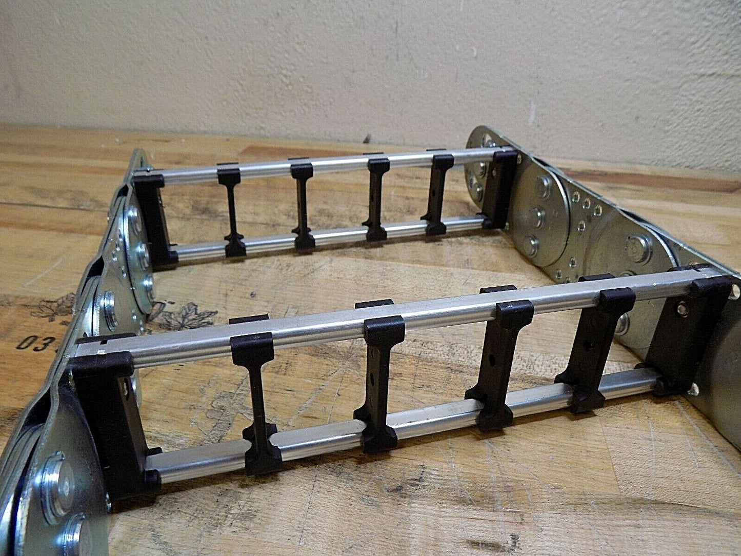KabelSchlepp 1' Fixed Open Mod Cable/Hose Carrier 10-1/4" Width 9S170104RLX1FT