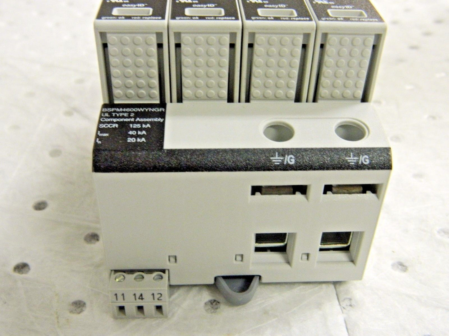Cooper Bussmann Thermoplastic Hardwired Surge Protector 20 kA 4P BSPM4600WYNGR