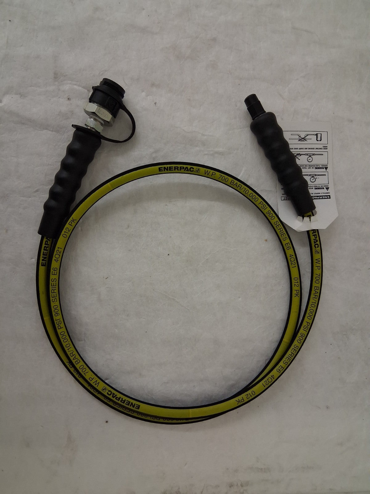 Enerpac Hydraulic Pump Hose 1/4" ID 6ft OAL Rubber 10,000 Max psi HC9206Q