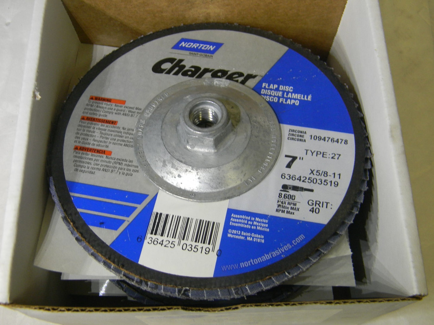 Norton Zirconia Alumina Flap Disc 7 x 5/8-11 Threaded Hole 40 Grit Qty 5