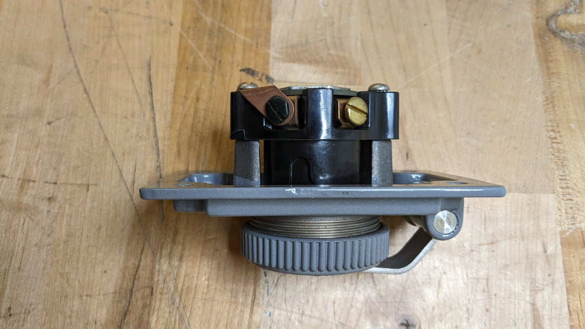 Russellstoll Receptacle 3744-RS 10/15A 125/250/600V 3W 4P New Surplus