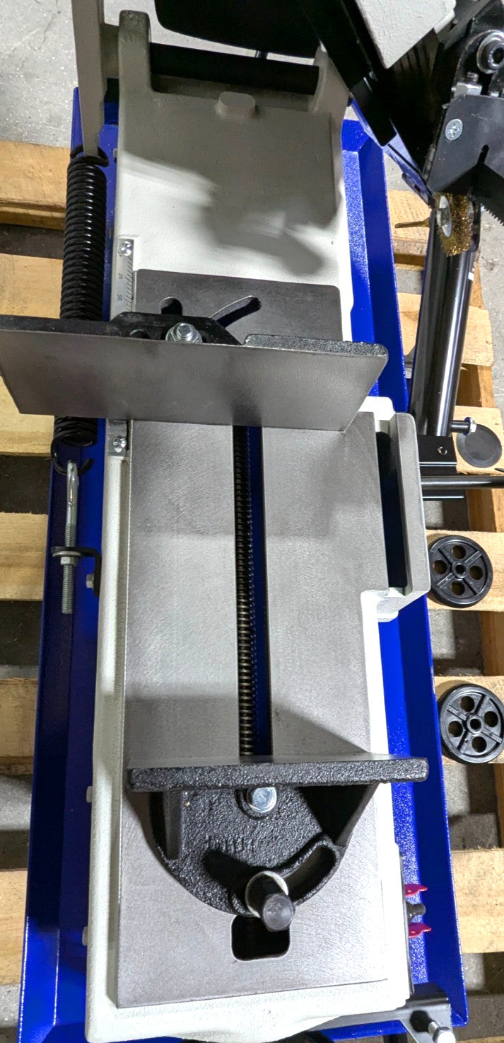 Vectrax 7 x 12" Horizontal & Vertical Bandsaw   115/230V - 1HP  *Scratch & Dent*