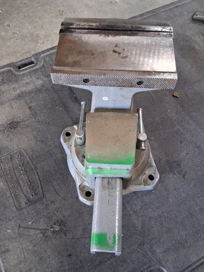 Wilton Bench & Pipe Combination Vise 8" Jaw Width 28823