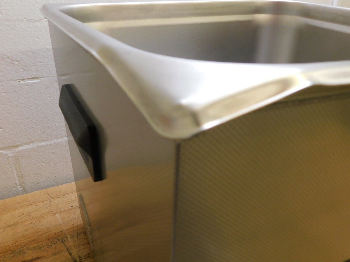 Graymills 4 Gal Bench Top Water-Based Ultrasonic Cleaner BTV-150