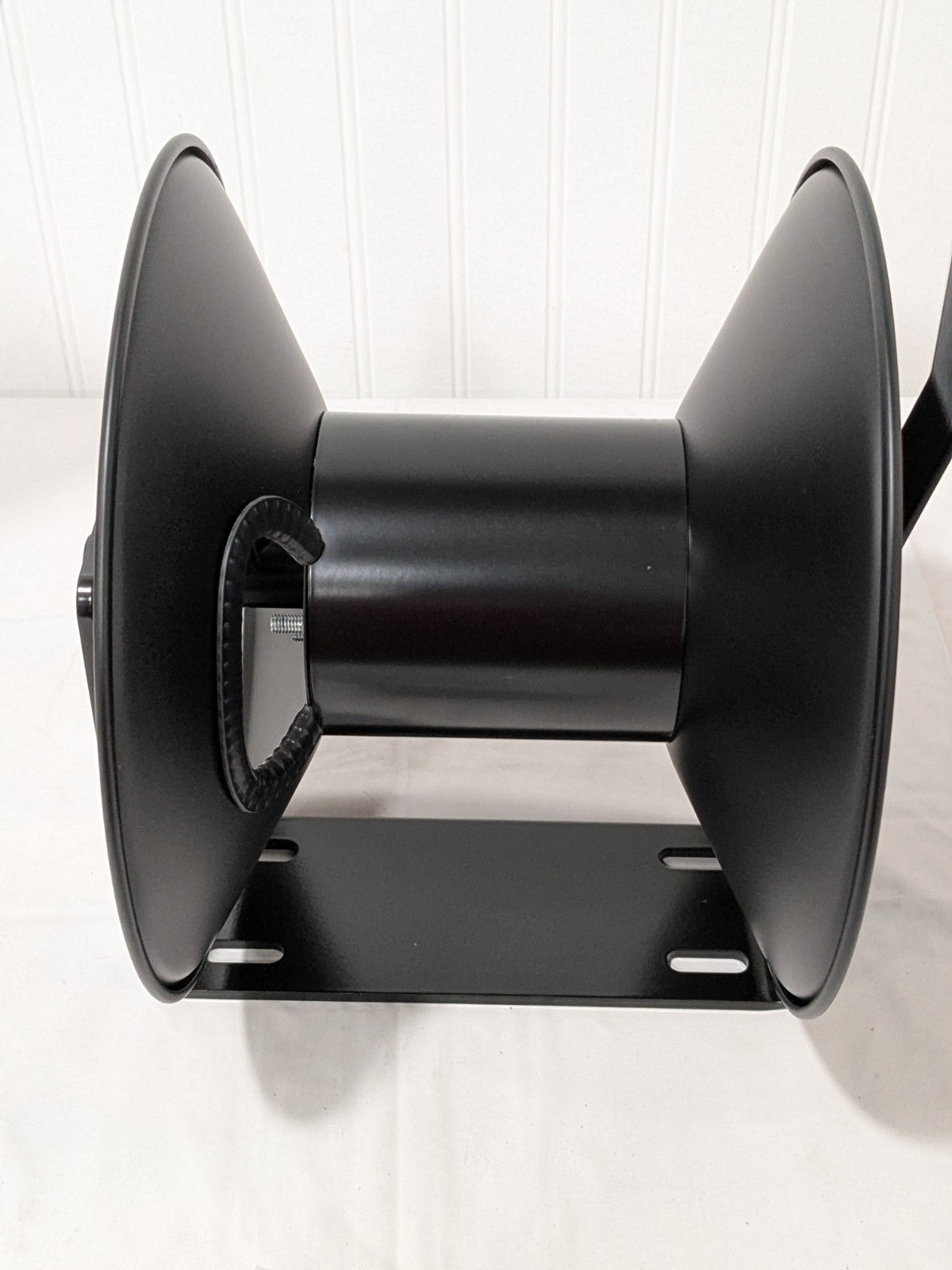 Reelcraft Hose Reel without Hose: 3/8" ID Hose, 50' Long, Hand Crank CU6050LN