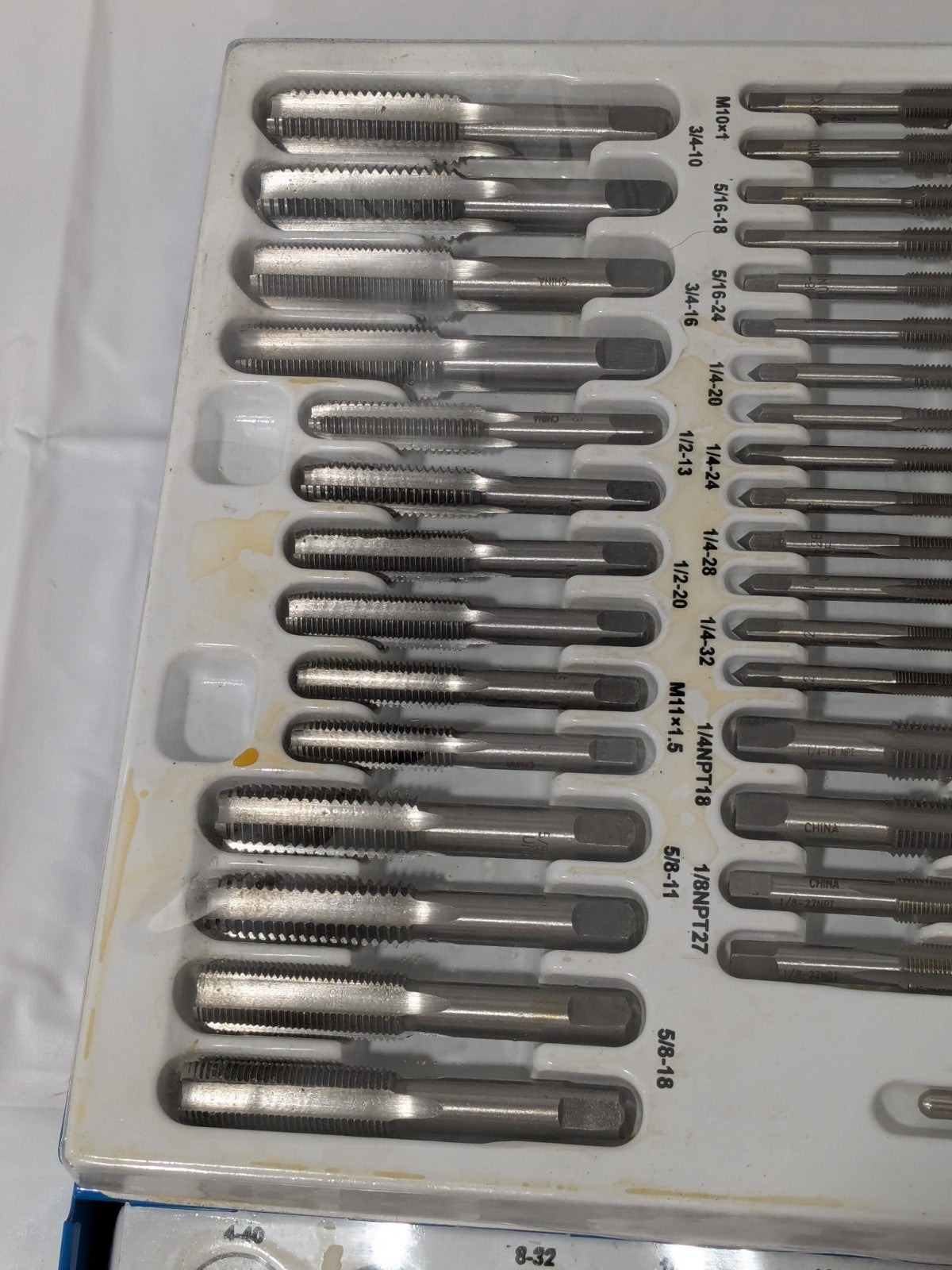 110 Piece Tap & Die Set #4-40 to 3/4-16 Taps NPT, UNC & UNF 03959137