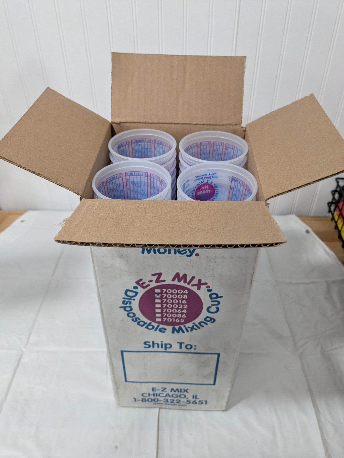 E-Z Mix Disposable 1/2 Pint Mixing Cup (100/Case) 70008