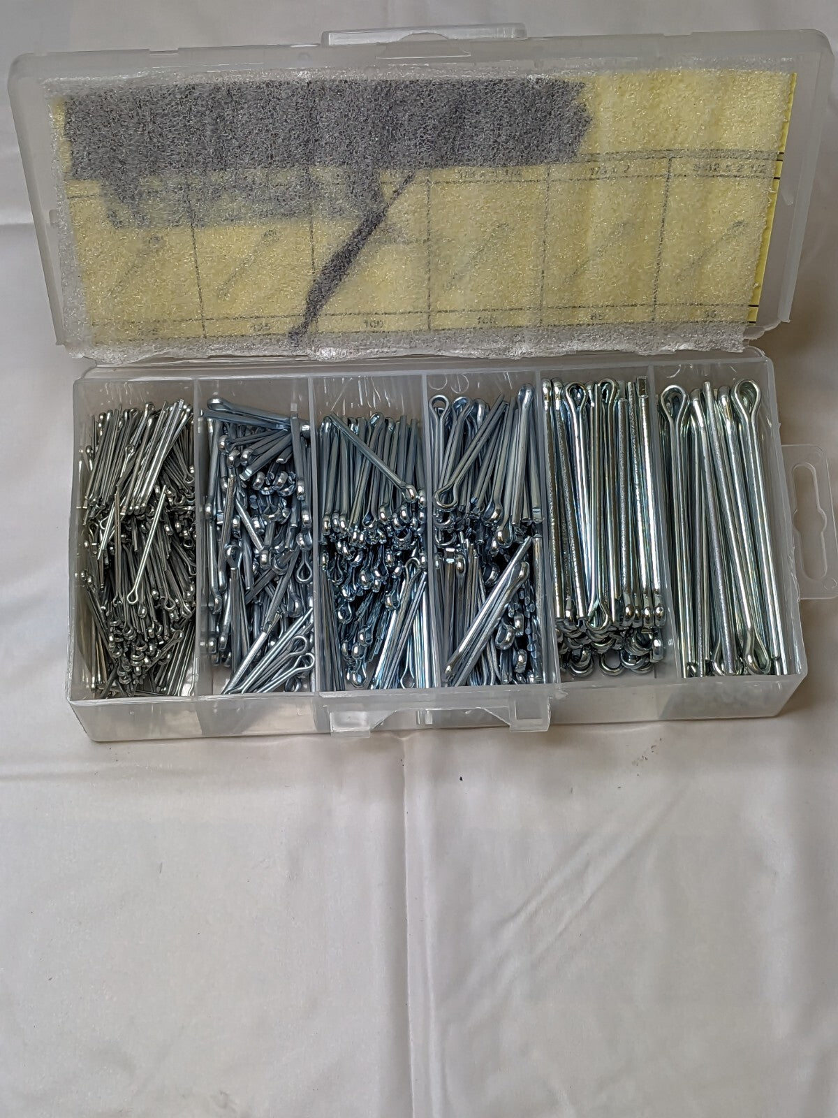 750 Piece, 1/16 to 5/32 Pin Diam, Cotter Pin Assortment NFC-KIT231