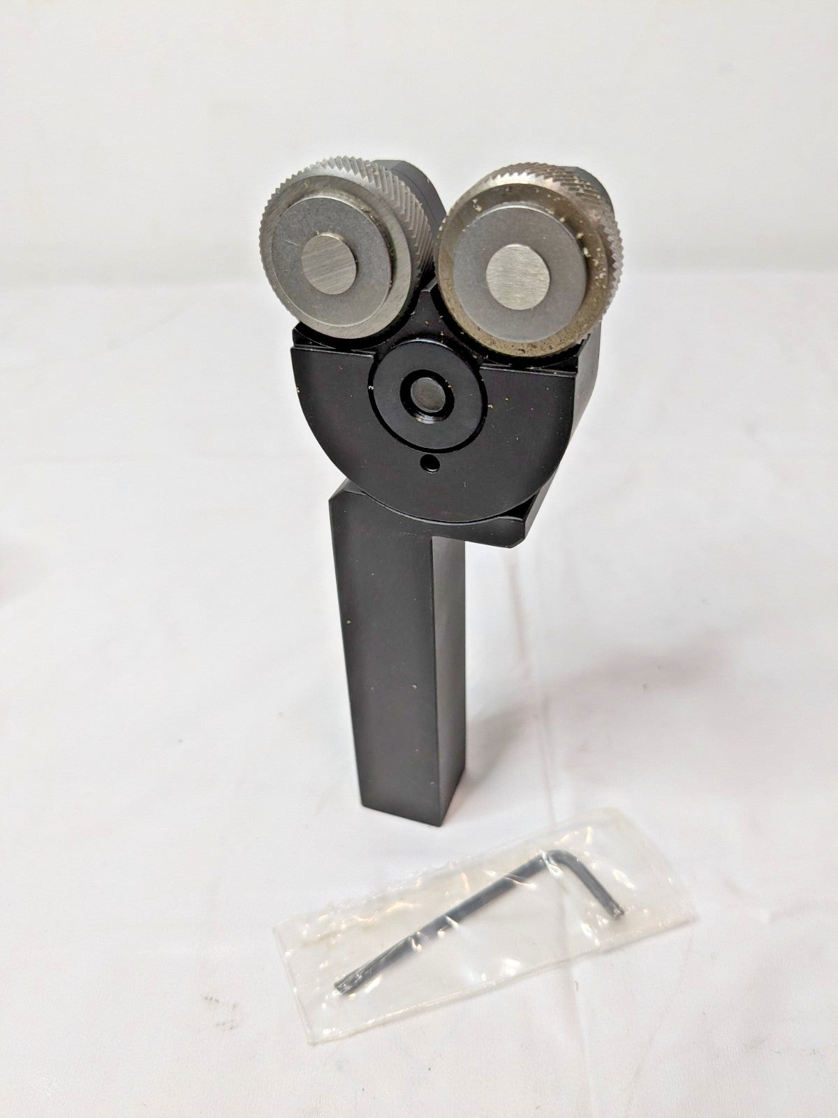 Up-To-Shoulder Bump Knurler Long Square Shank RH  3/4"W x 3/4"H BOT2X-