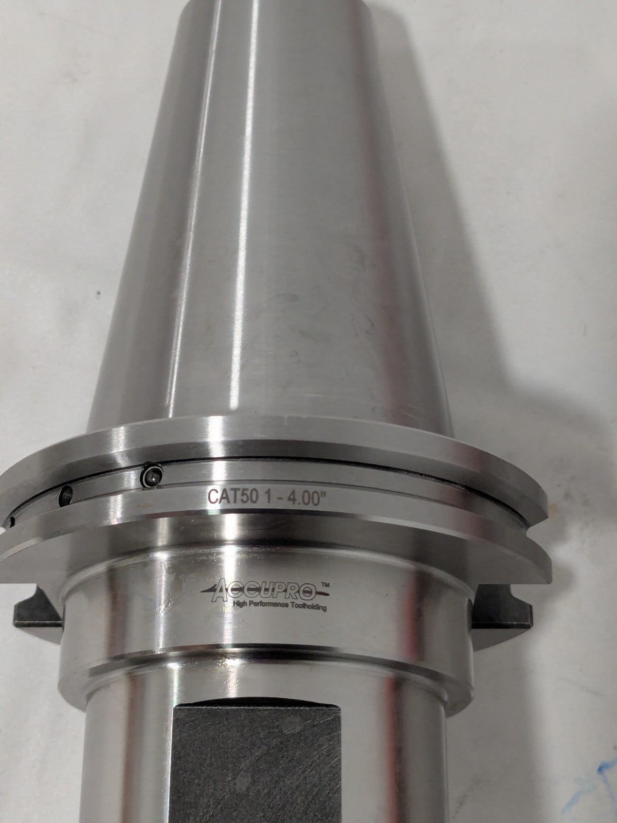 ACCUPRO End Mill Holder: 1" Hole CAT50 Taper Shank 775142
