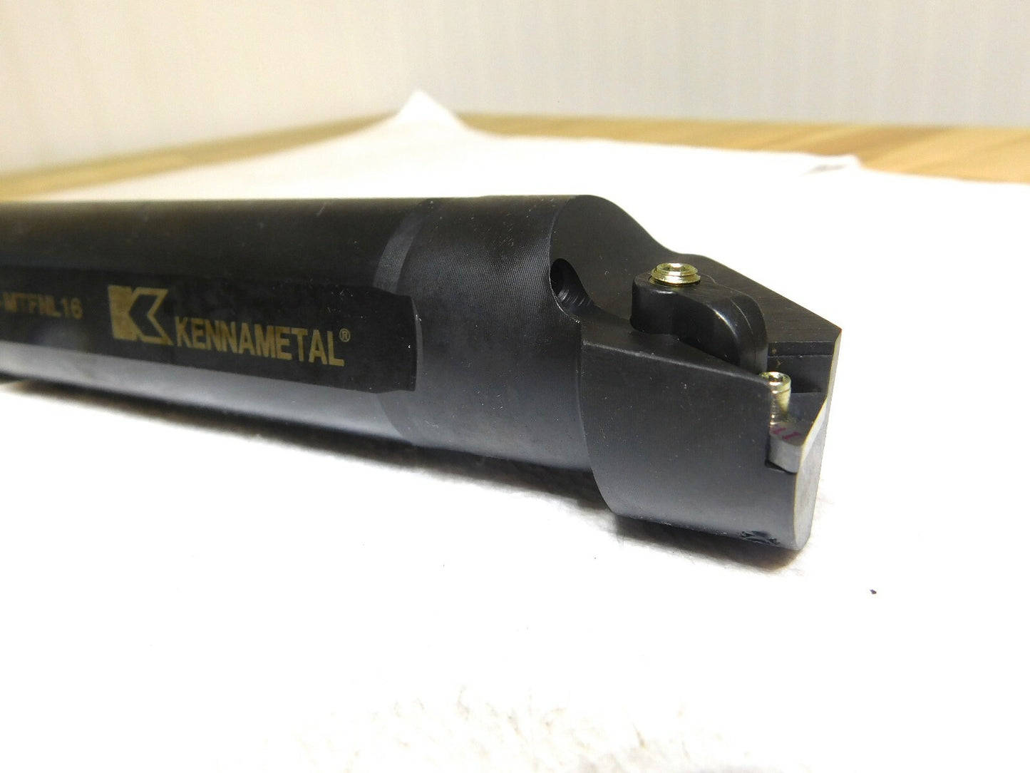 Kennametal Indexible Boring Bar 1.9685 Min Bore Dia 1.575 Shank Dia LH 1098126