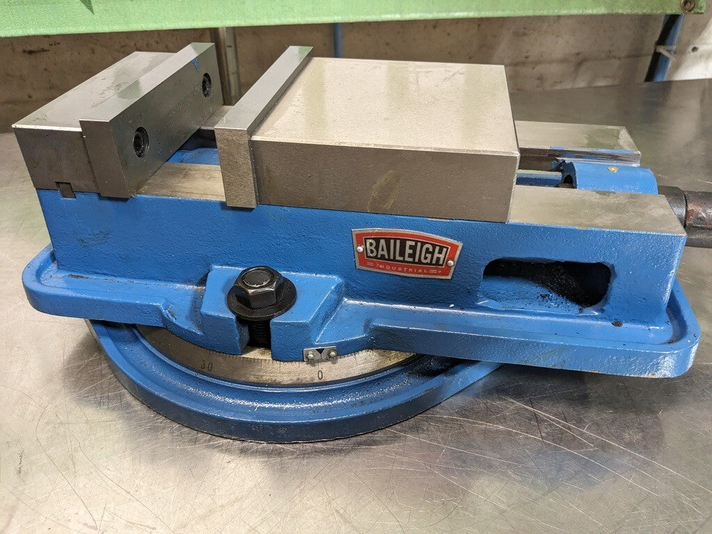 BAILEIGH Machine Vise: Horizontal Swivel Base 1 Station 12-9/16" DAMAGED 1019130