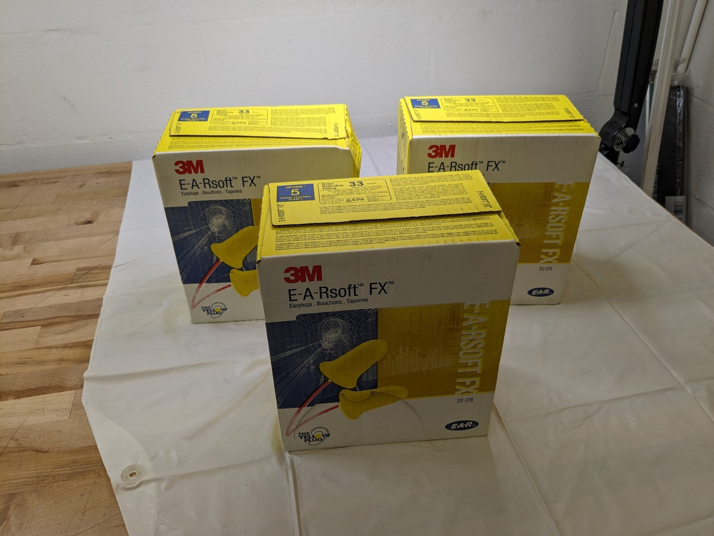 3M Earplugs: qty 300prs 33 dB, Foam, Bell, No Roll, Corded 7000127212