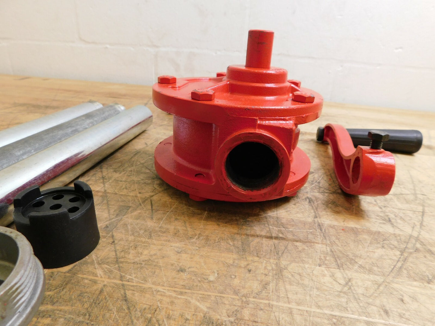 Pro-Grade Cast Iron Hand Operated Siphon Pump 1" Outlet WS-PU-ROTA1-1