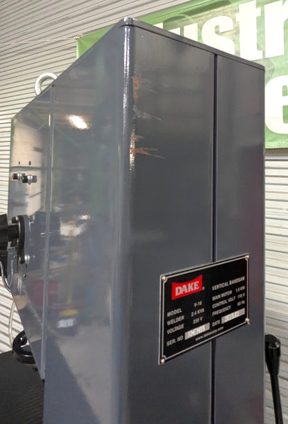 DAKE V-16 Vertical Bandsaw - 220/440V 3PH  2HP 987030  *Shipping Damage*
