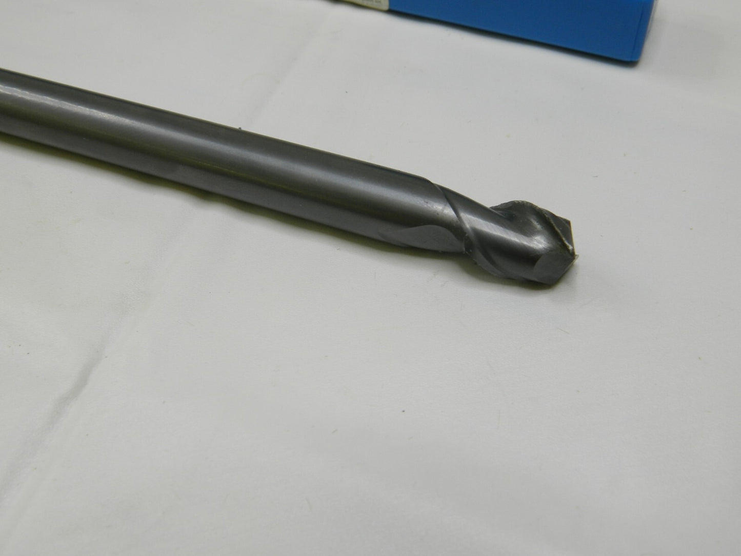 Niagara Cutter Carbide Square Nose End Mill 8" OAL 2 FL 5/8" LOC N5799