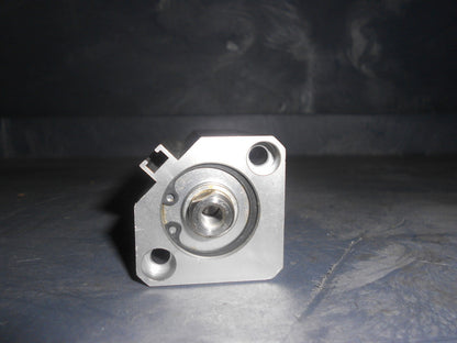 SMC Ncdq2b25-45d 1" x 1-3/4" Unf 145psi Double Acting/Clevis Aa Air Cy