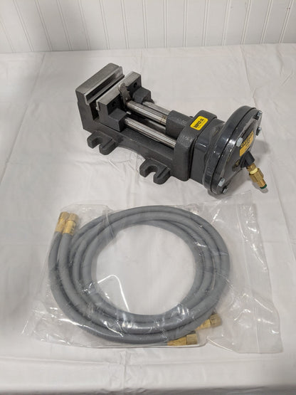 Heinrich Machine Vise Single-Station 4.0000" Width, 4-5/8" Opening 44 INCOMPLETE