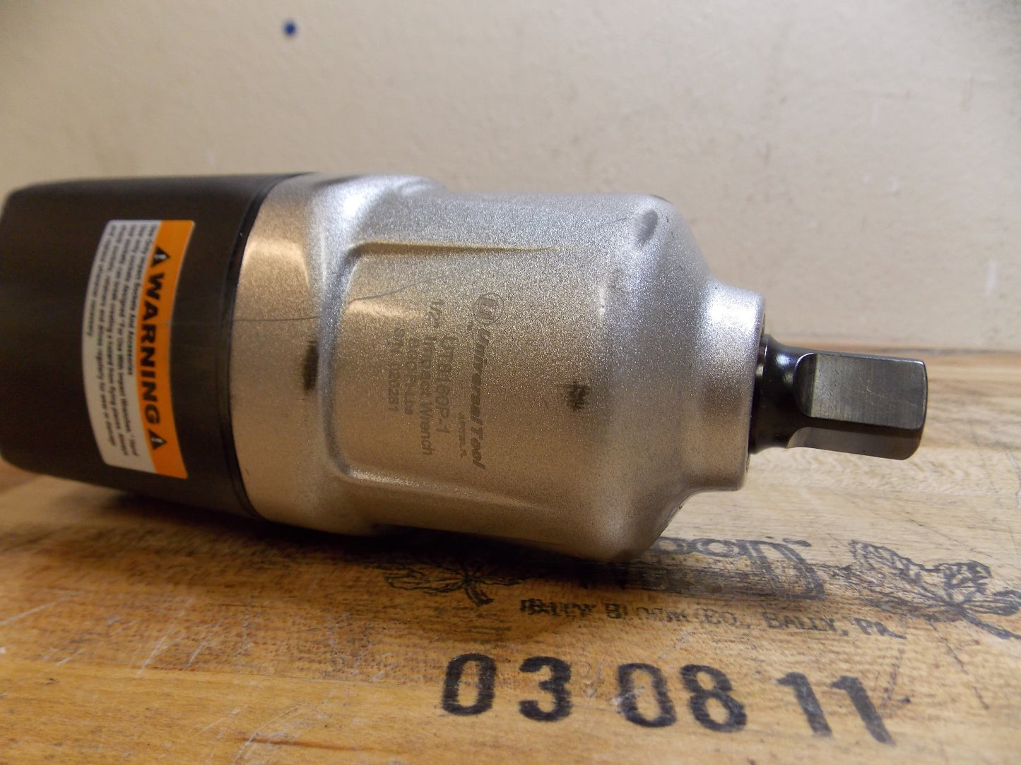 Universal Tool Air Impact Wrench 1/2" Drive 8000 Maximum RPM 1/4" NPT