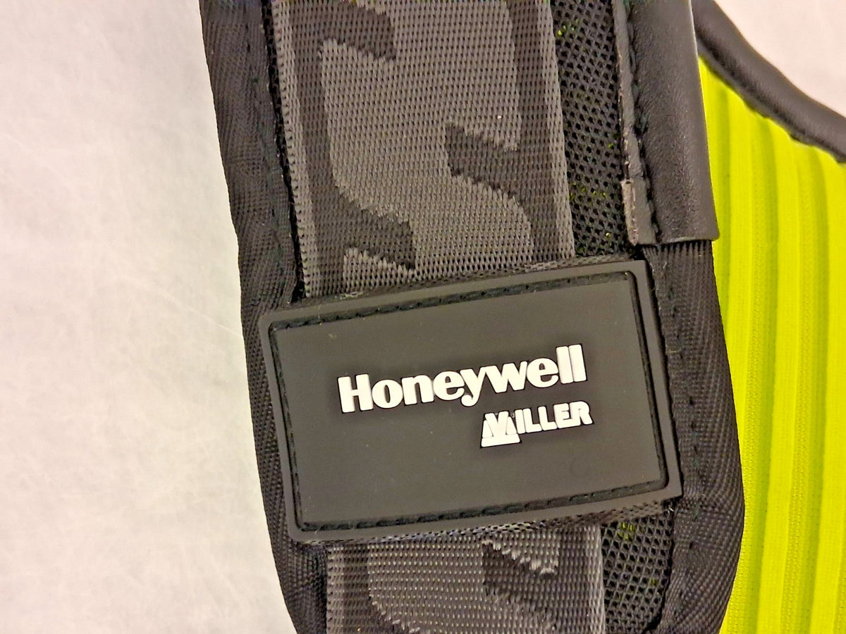 Miller Fall Protection Harness 420Lb Lightweight Style Universal Size H7IC1A2