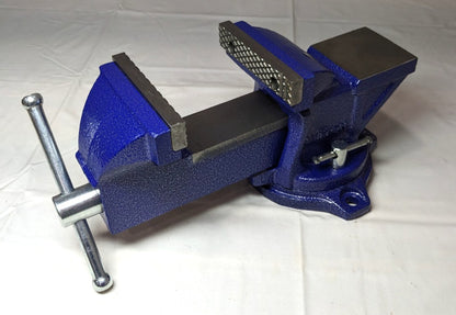 WILTON  4" Bench Vise   4" Jaw Width & Opening  11104