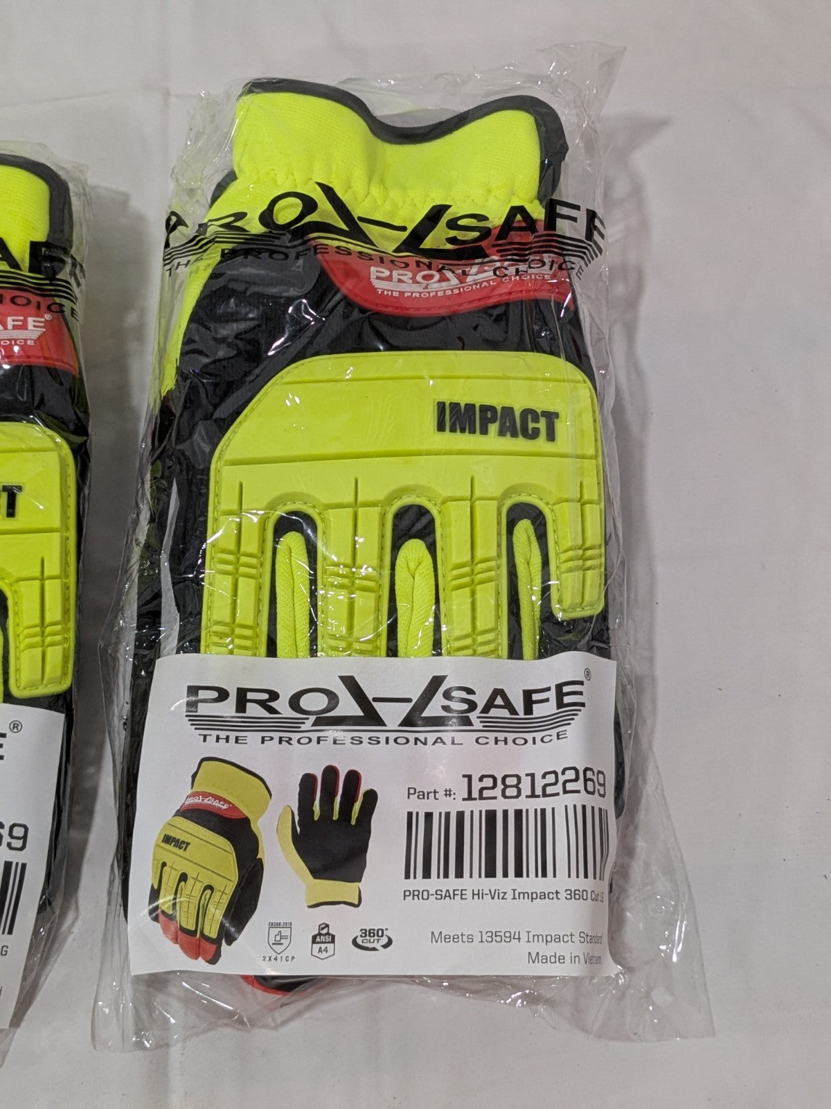 PRO-SAFE Gloves: Cut A4, Sz L Synthetic, Padded Grip Qty 2 Pairs 12812269