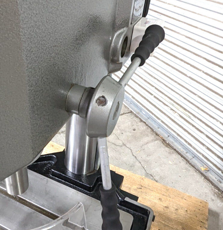 Jet Drill Press JDP-20-VS-1  FWD/REV  3MT  115 &amp; 230V  354230  Scratch &amp;