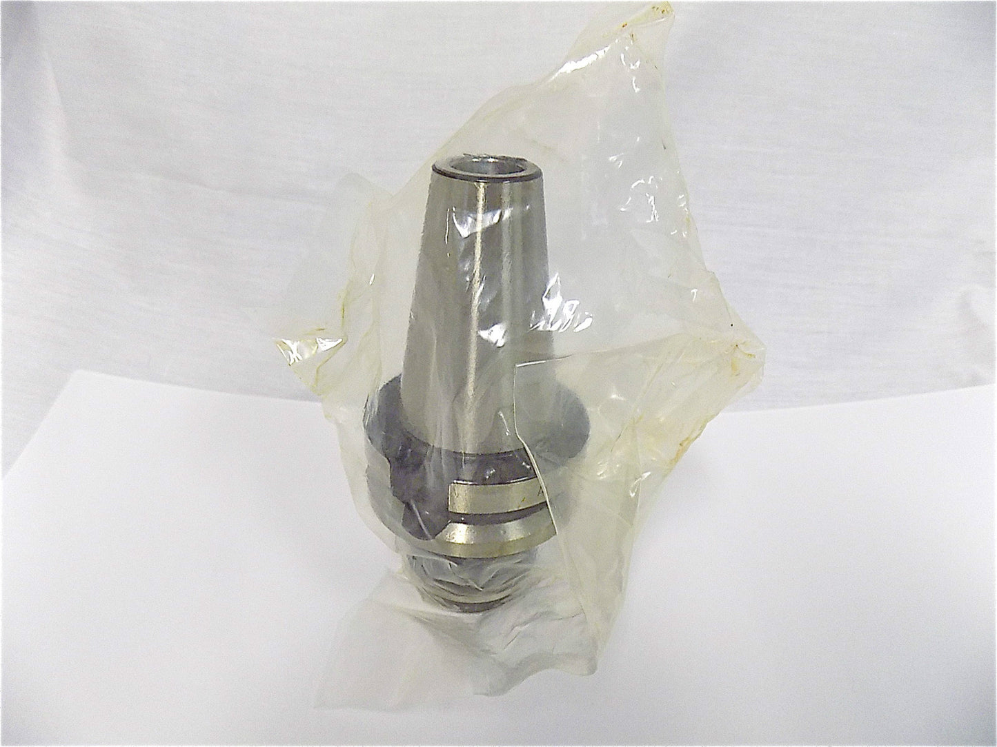Accupro BT40 Taper Shank End Mill Holder 2.56 Projection 5/8 Hole Dia 582396