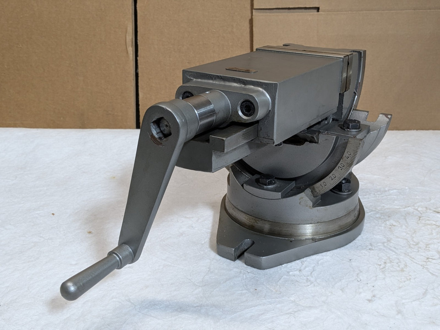 Gibraltar 3-Axis Tilting Angle Machine Vise w/ Swivel Base 4" Jaw Width 110